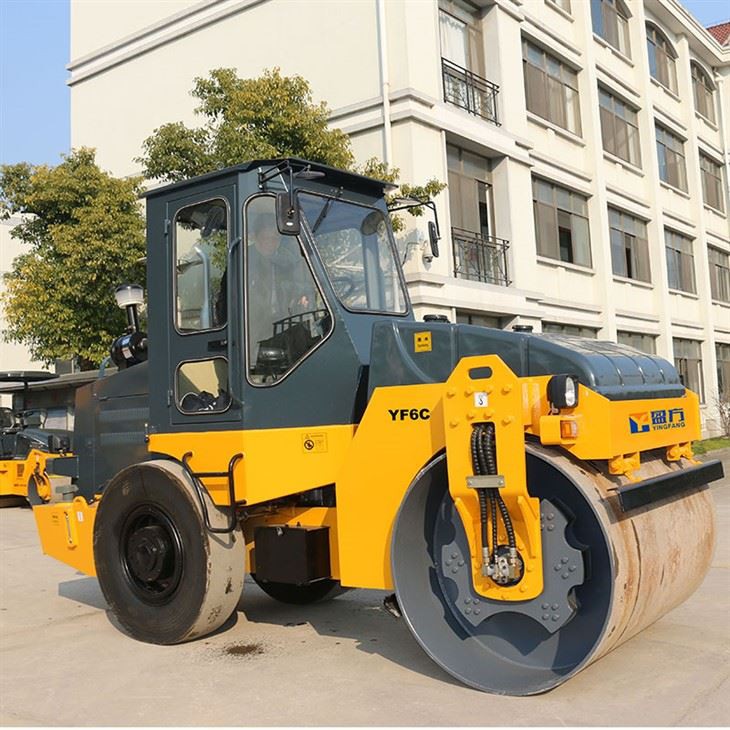 Hidraulikus hajtású úthenger